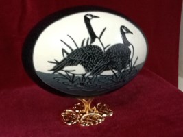 &"Canadian Legends" - An Emu egg carved by Andrea Vigneault